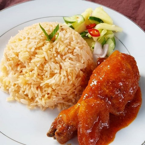 NASI TOMATO  AYAM MASAK MERAH  DALCA  POTATO CURRY 